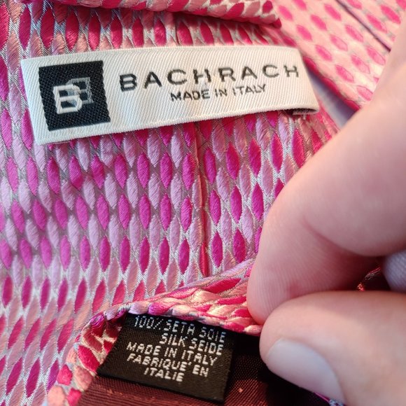 Excellent Used Condition Men's Bachrach Italian Silk Necktie - Picture 3 of 7